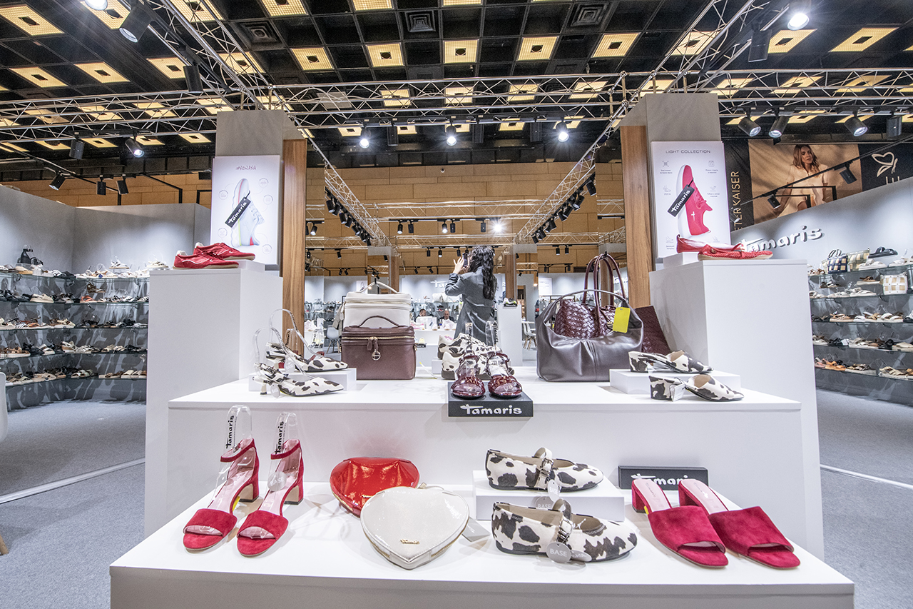 Выставка Euro Shoes Premier Collection открылась в ЦМТ Москвы