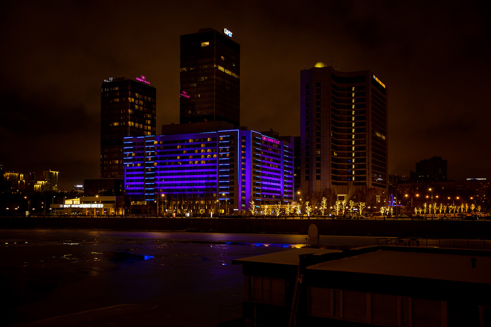 Crowne Plaza Moscow WTC заиграла яркими огнями
