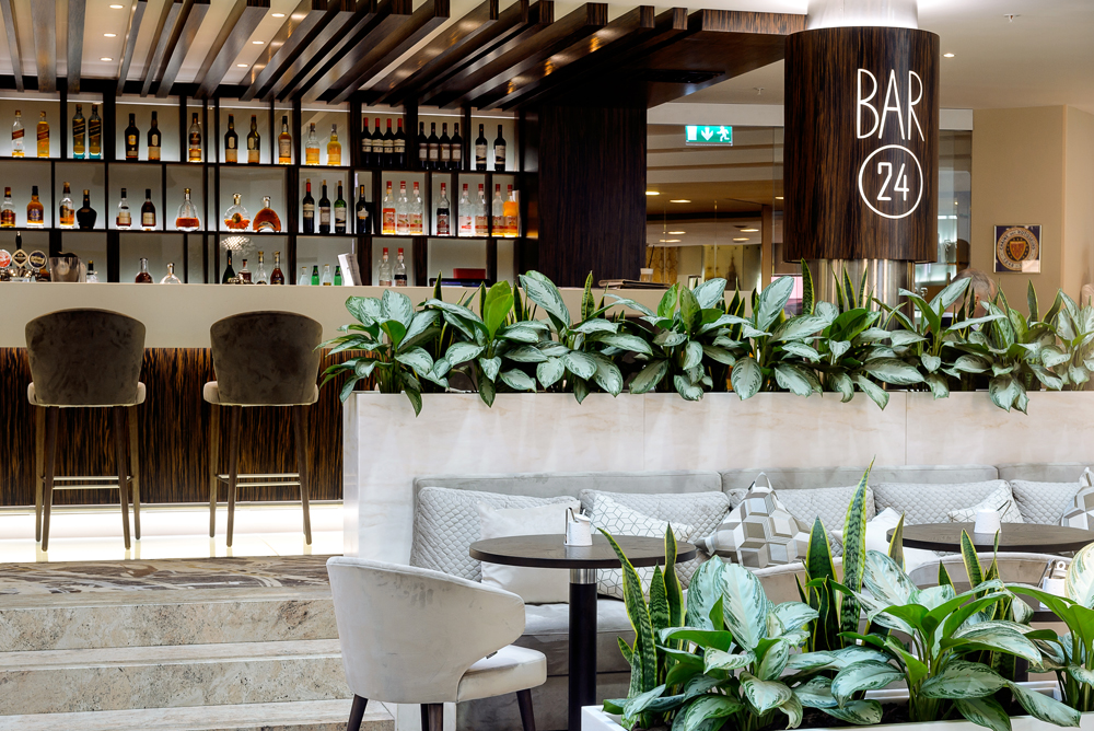 BAR24 и бар Great Room возвращаются к работе 24/7