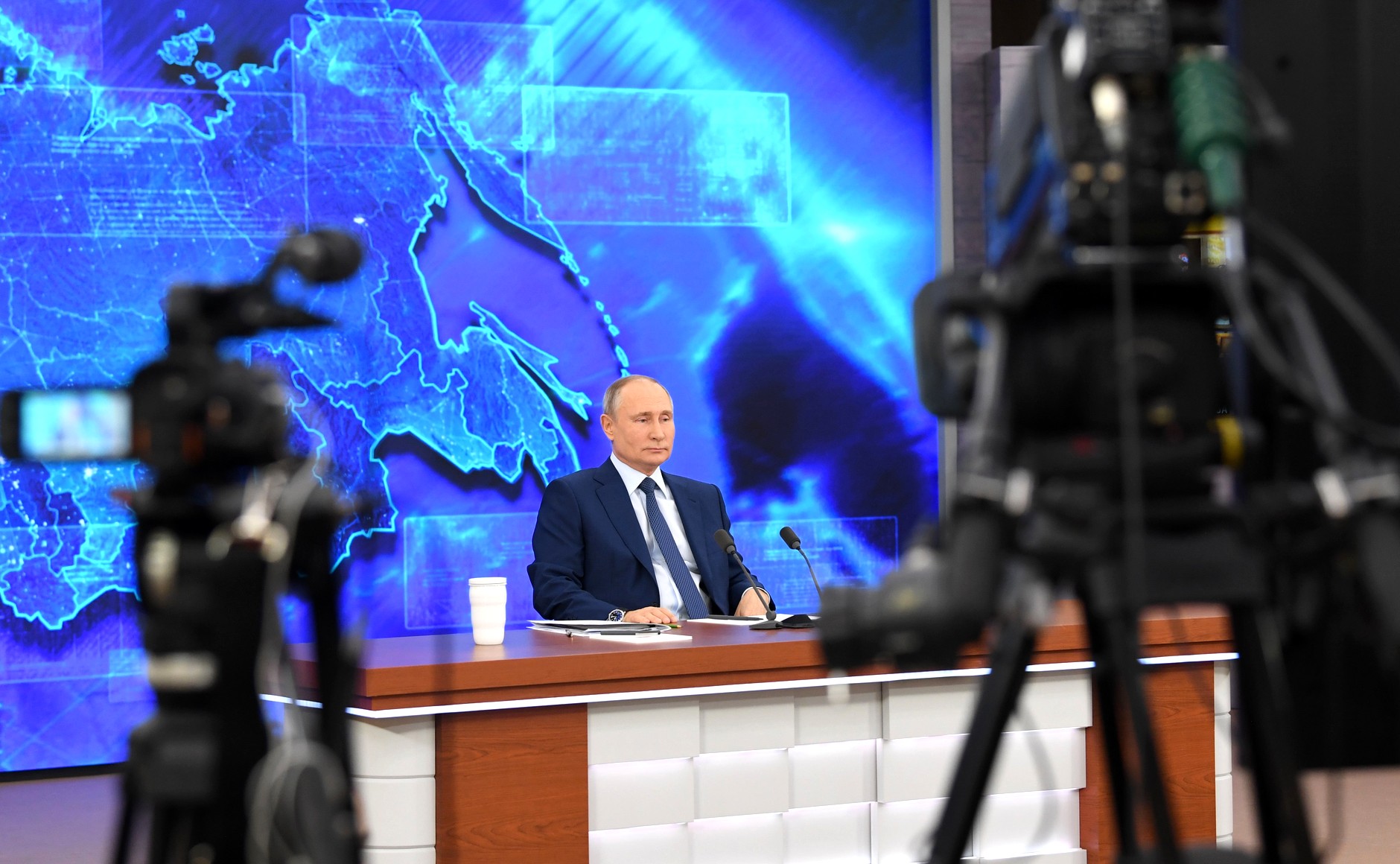 Ежегодная пресс-конференция Владимира Путина: основные темы